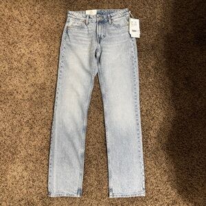 NWT H&M Light-wash Straight Leg Jeans
